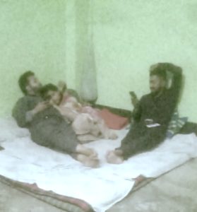 দেহ ব্যবসায়ী নারী বুকে নিয়ে গ্লোবাল টিডি'র সাংবাদিক মেহেরাব।